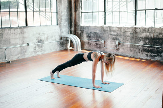 How To Do Plank Pose - Evolve Fit Wear