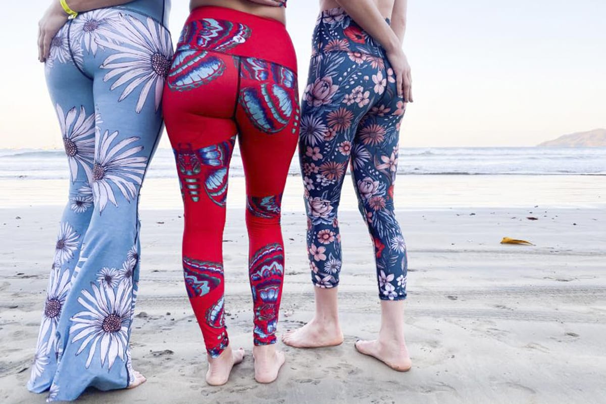 LEZÉ pants are made out of recycled plastic bottles and coffee beans