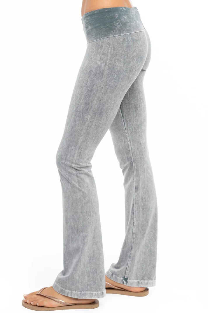 Rolldown Bootcut Pants – Mineral Grey Classic Yoga Style