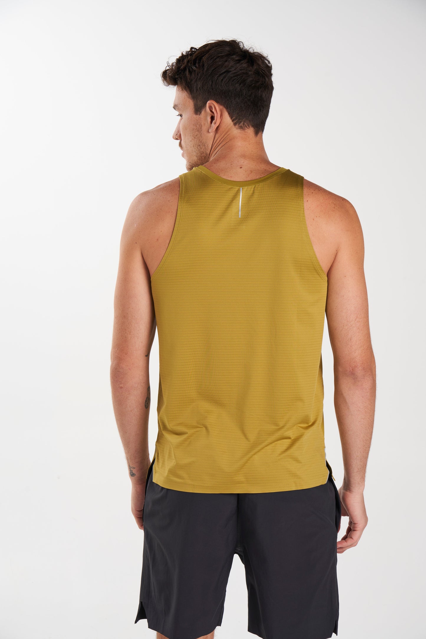 ALRN TECH SINGLET | ALWRLD | Evolve Fit Wear