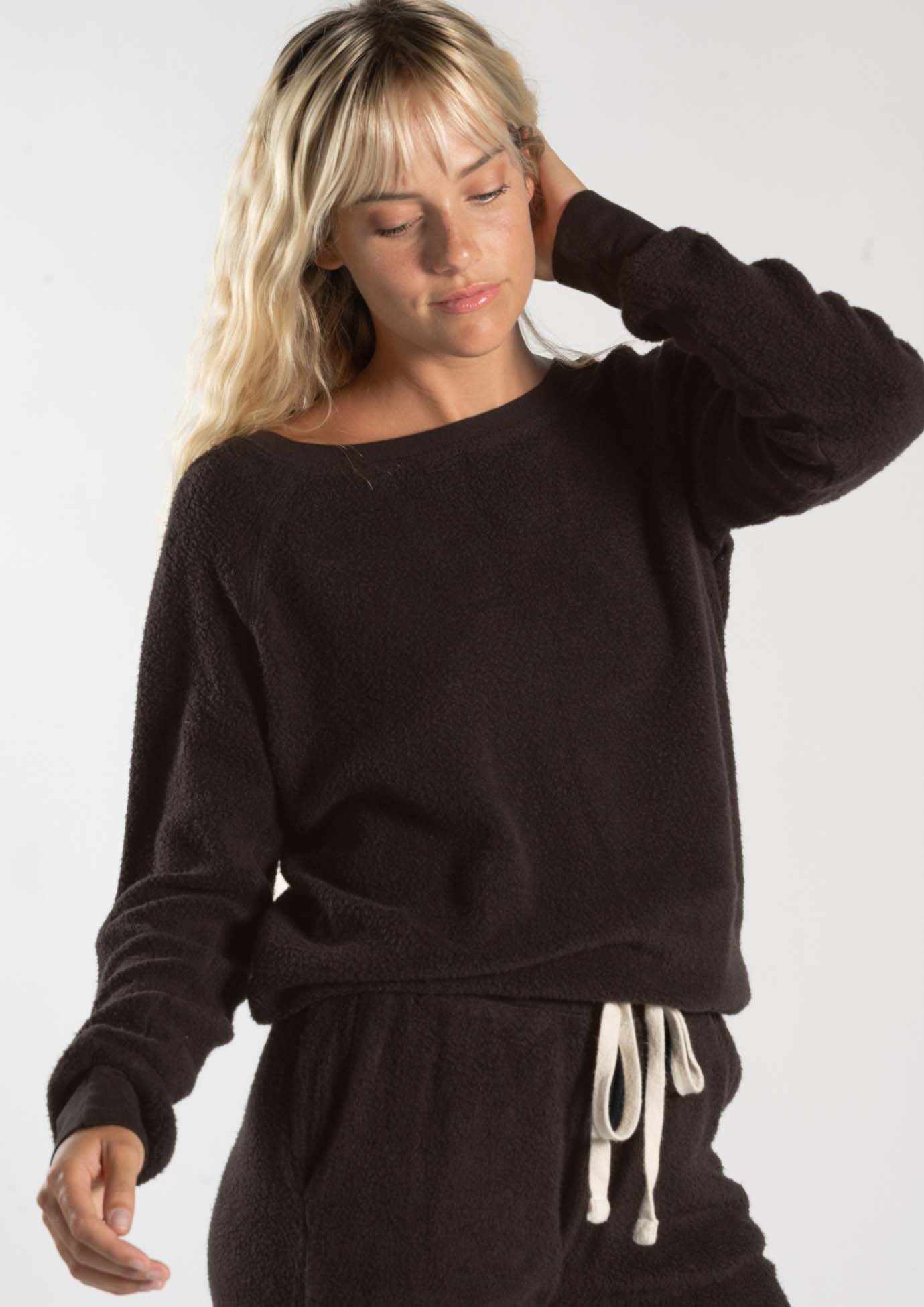 Chill Pullover - Espresso | Jala | Evolve Fit Wear