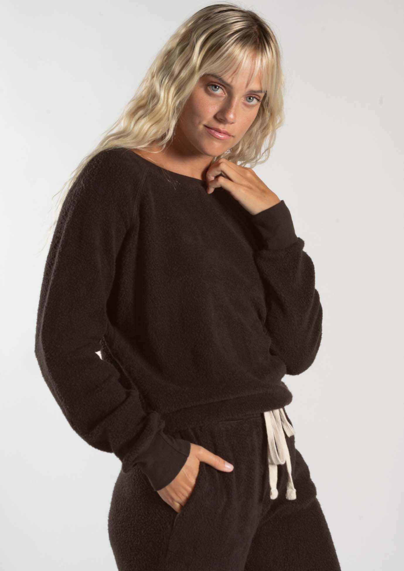 Chill Pullover - Espresso | Jala | Evolve Fit Wear