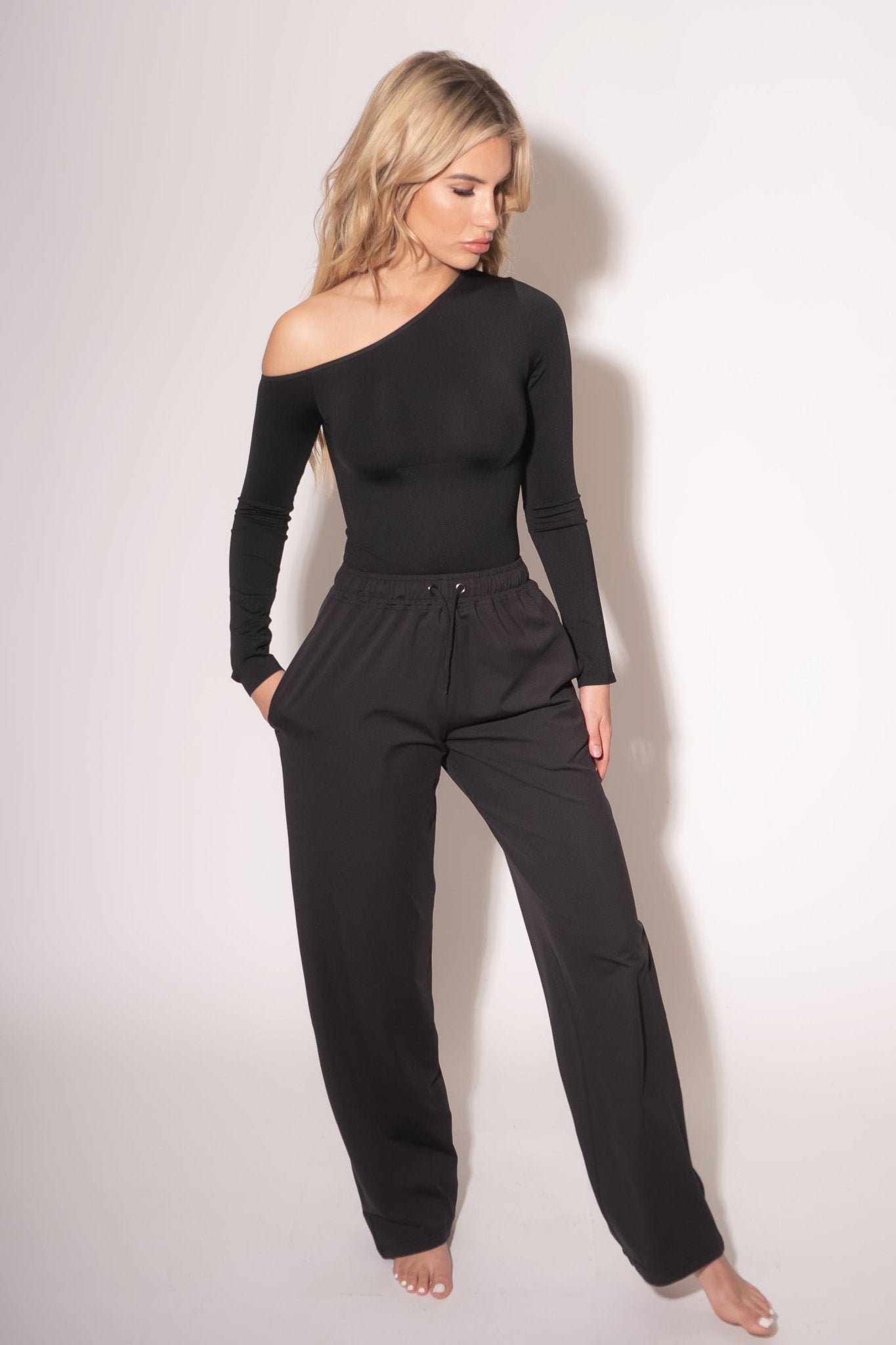 Weekend Trouser - Black | Buttersoft | Evolve Fit Wear