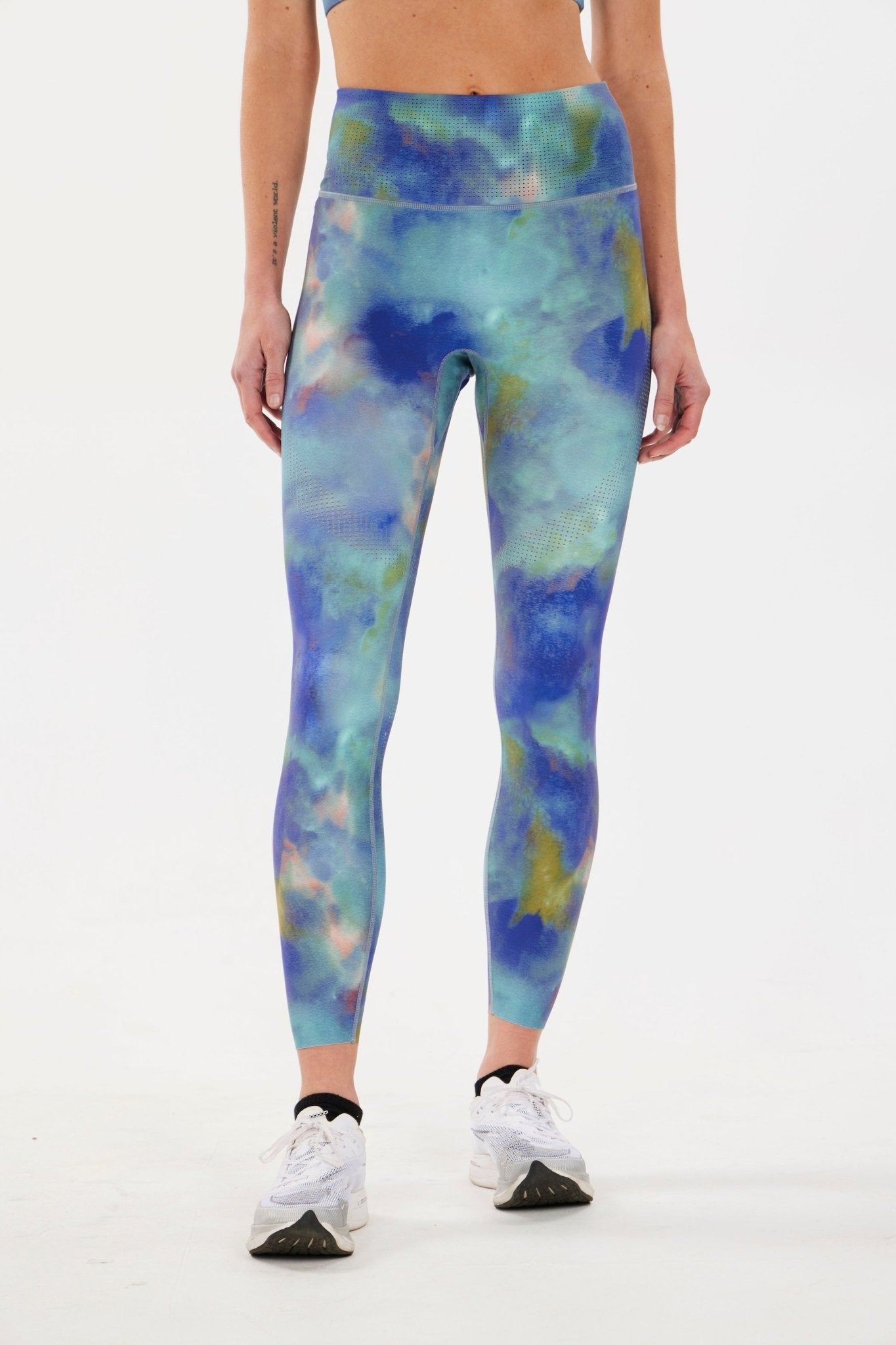 ALRN 7/8 PERFORATED TIGHT | ALWRLD | Evolve Fit Wear