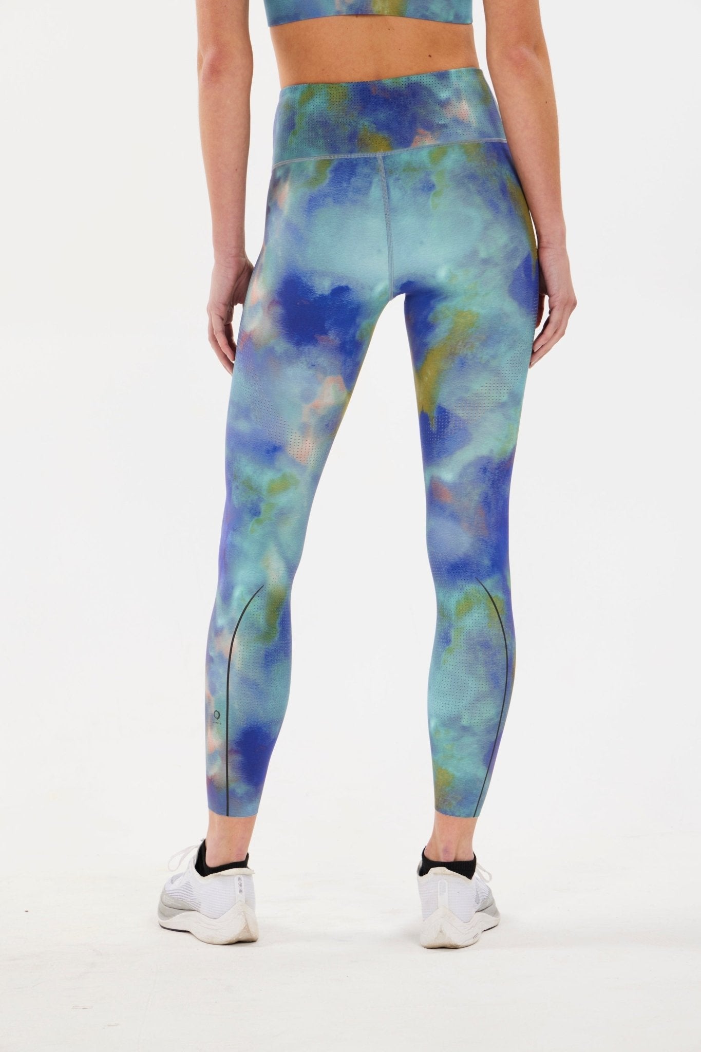 ALRN 7/8 PERFORATED TIGHT | ALWRLD | Evolve Fit Wear