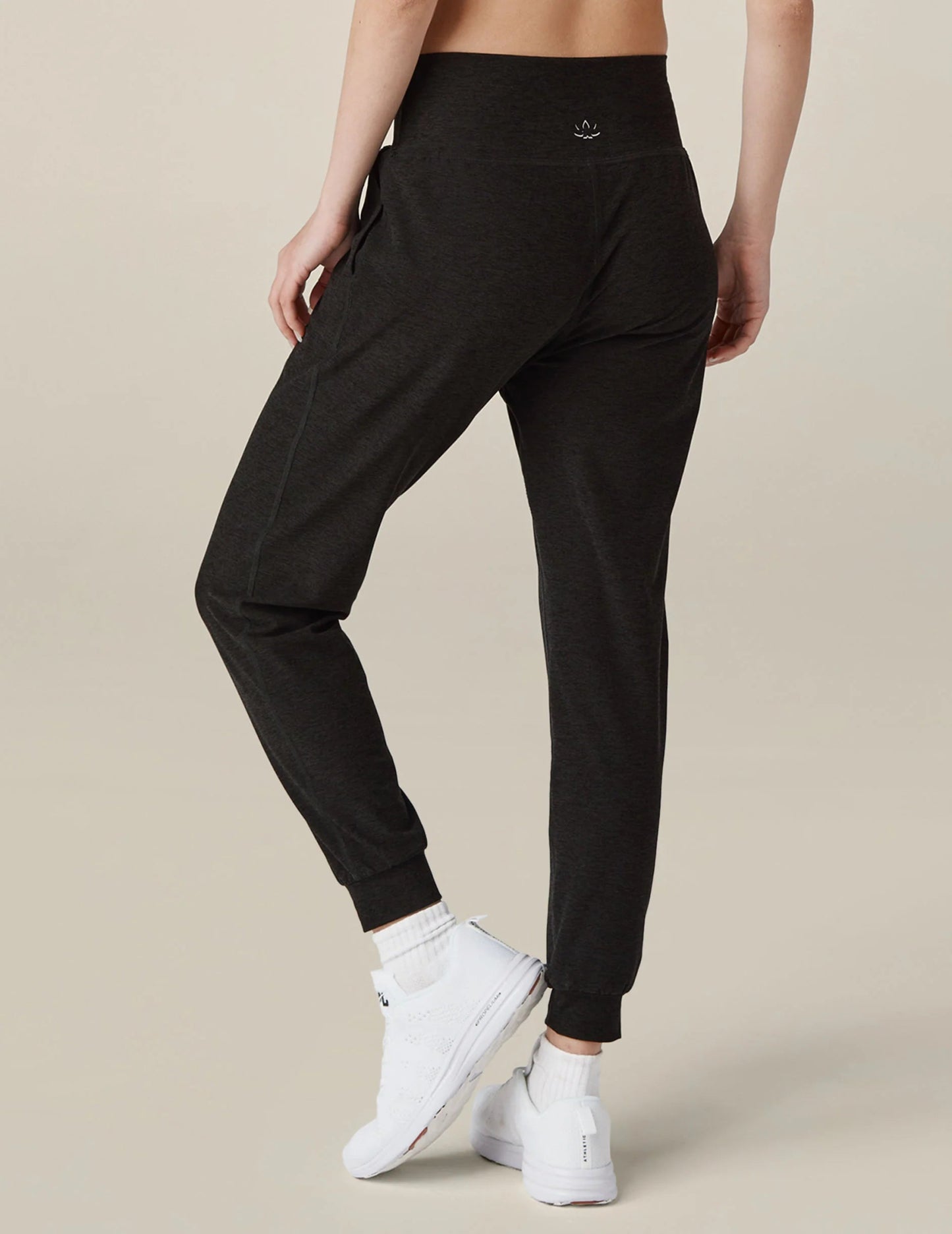 Beyond Yoga Spacedye Midi Jogger - Black | Beyond Yoga | Evolve Fit Wear