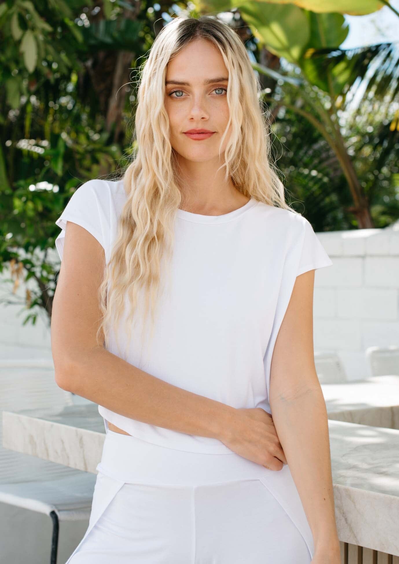 Easy Tee - White | Jala | Evolve Fit Wear