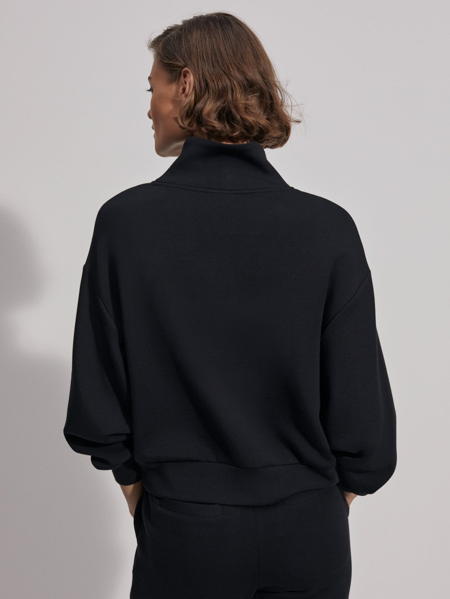Varley Davidson Sweatshirt - Black | Varley | Evolve Fit Wear