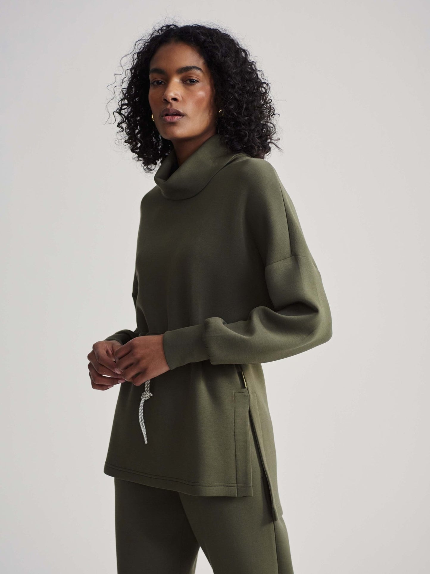 Varley Freya Sweat - Olive | Varley | Evolve Fit Wear