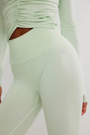 Good Karma Crop 7/8 Yoga Leggings - Cactus
