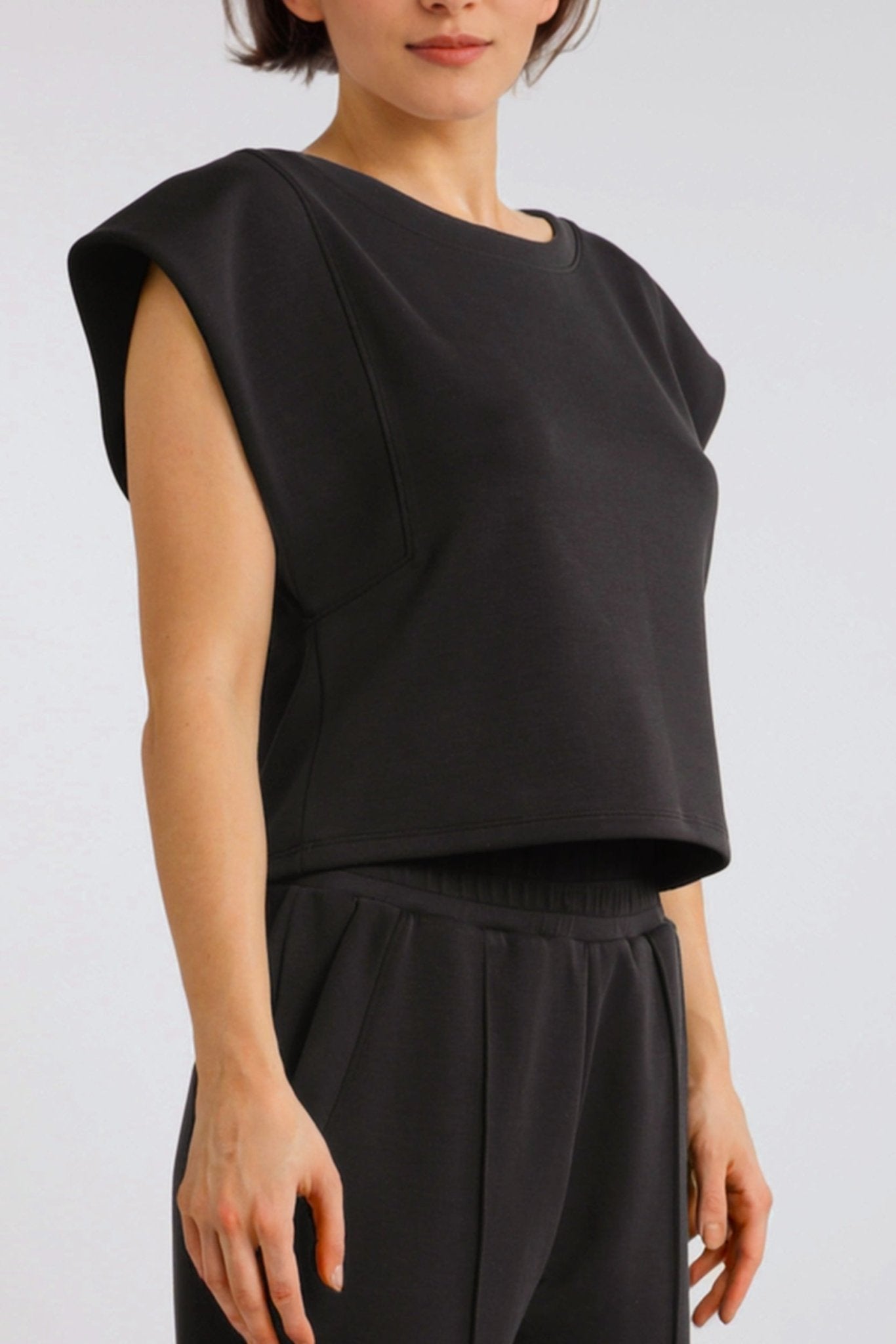 Sleek Sleeveless | NUX | Evolve Fit Wear