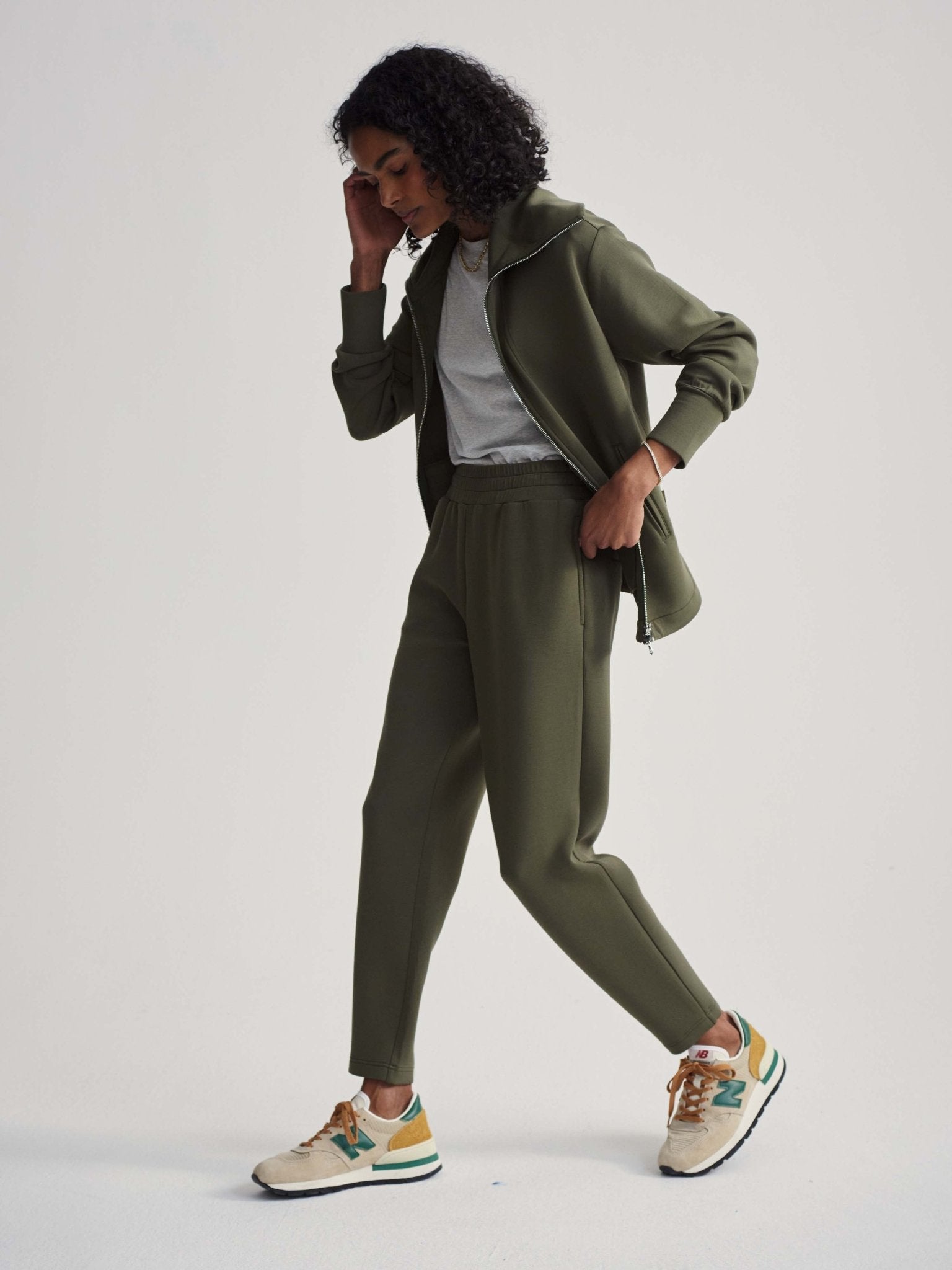 Varley Slim Cuff Pant 25 - Olive Night | Varley | Evolve Fit Wear