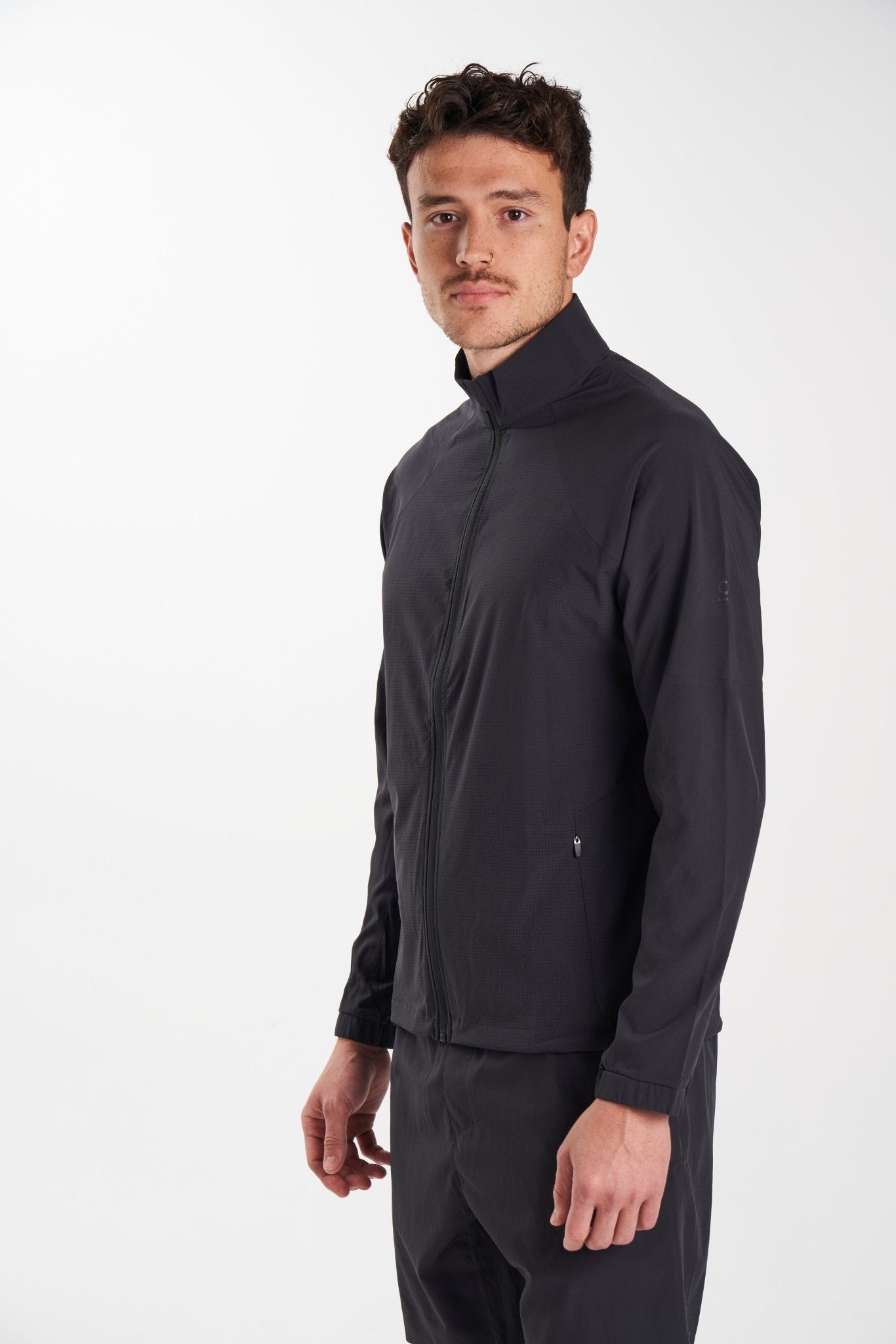 ALRN CREST JACKET | ALWRLD | Evolve Fit Wear