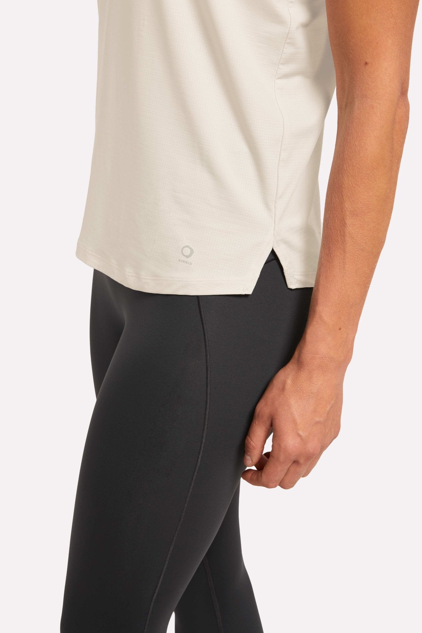 ALRN MESH SINGLET | ALWRLD | Evolve Fit Wear