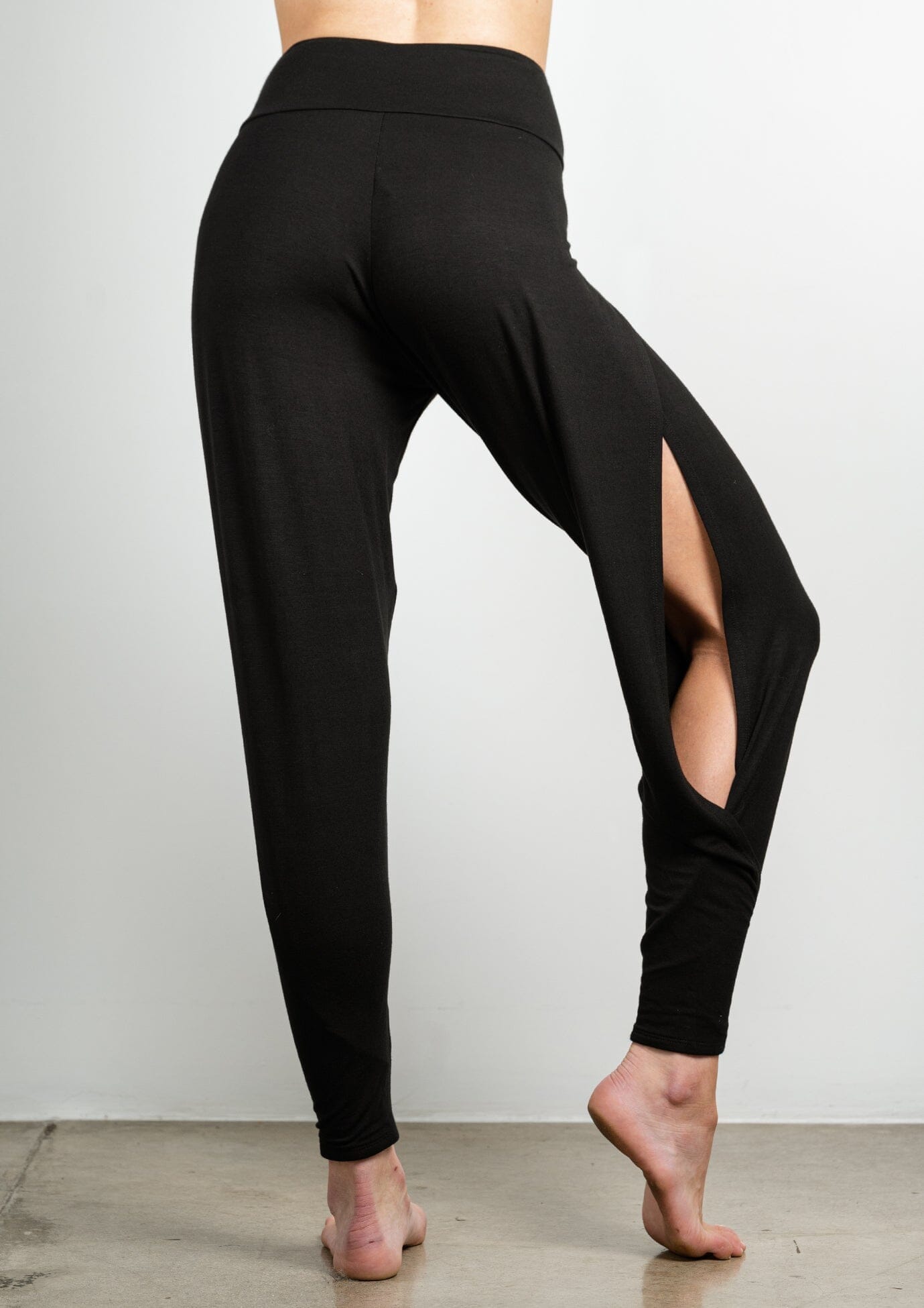 Bhakti Jogger - Black | Jala | Evolve Fit Wear