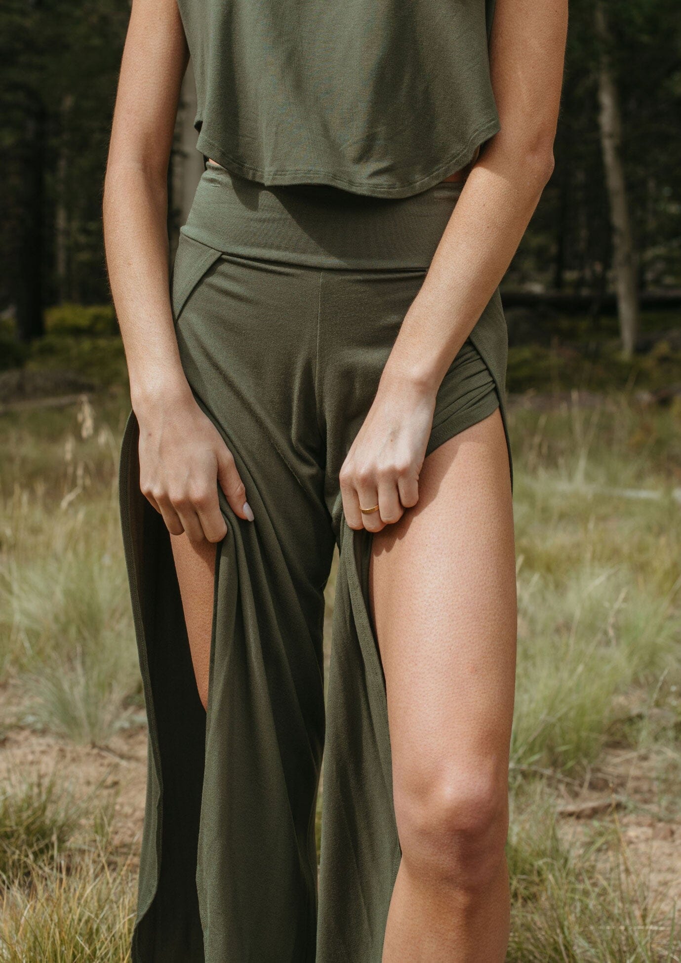 Bhakti Pant - Olive | Jala | Evolve Fit Wear