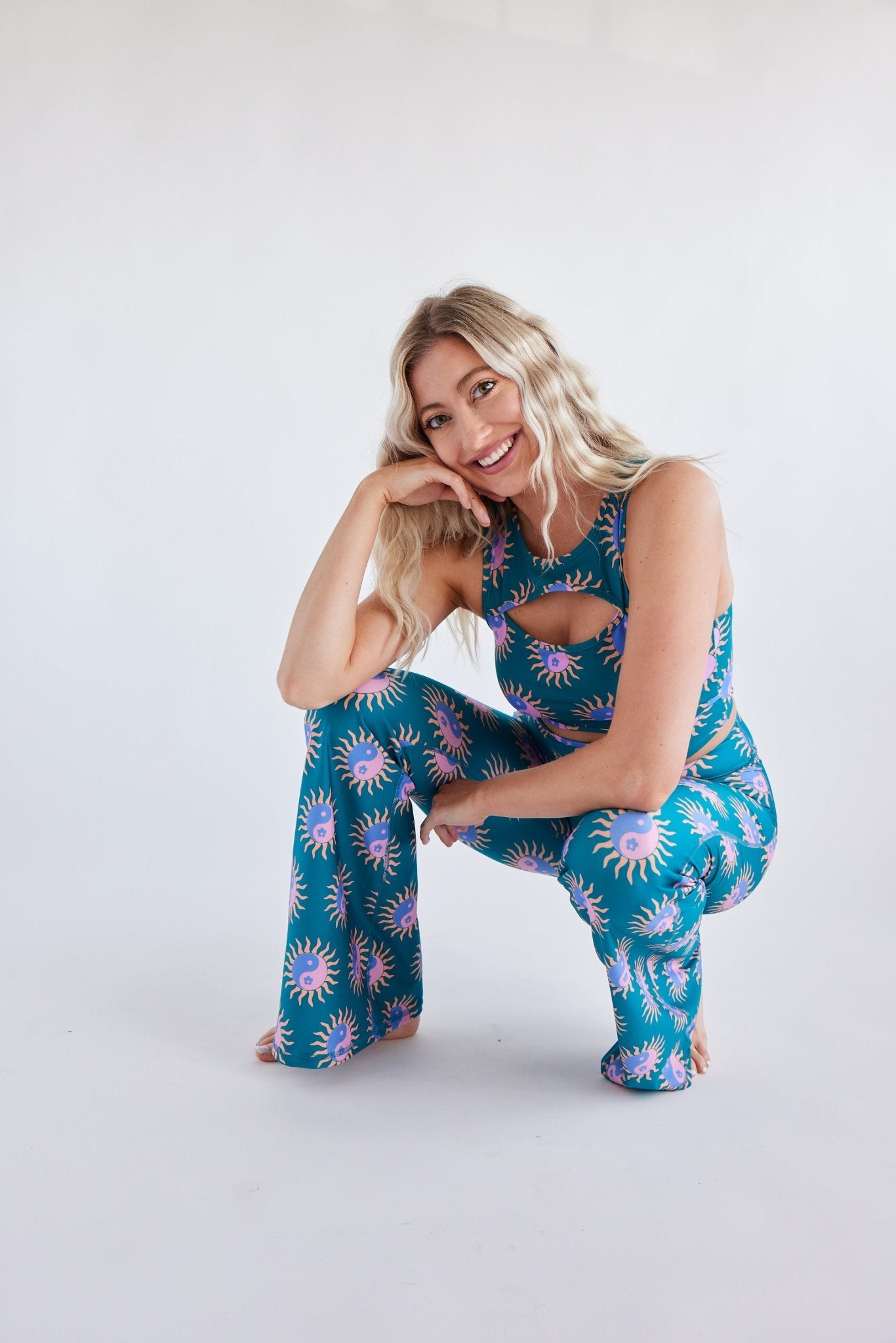 Flare Pants - Tropical Yin Yang | Swaay | Evolve Fit Wear