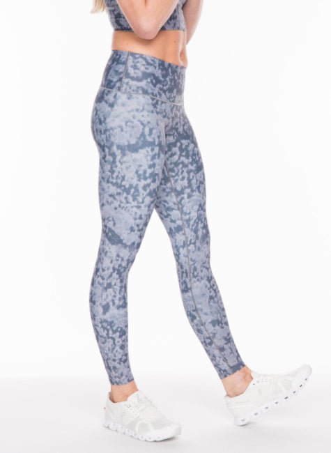 Grey Fog Yoga Pants | Colorado Threads Clothing | Evolve Fit Wear