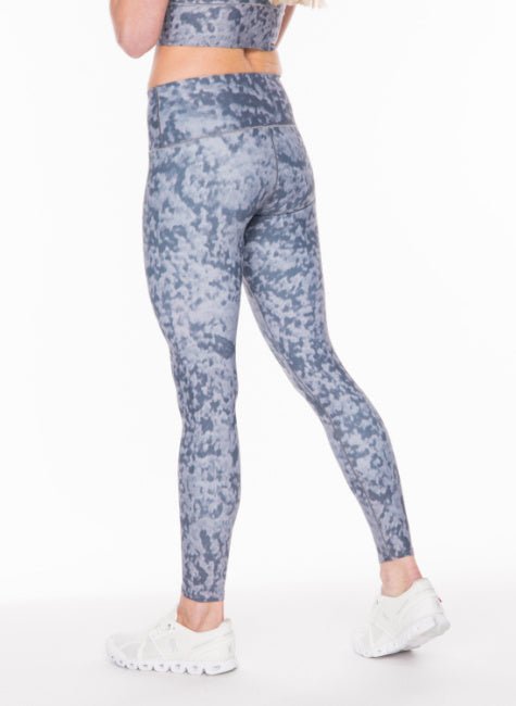Grey Fog Yoga Pants | Colorado Threads Clothing | Evolve Fit Wear