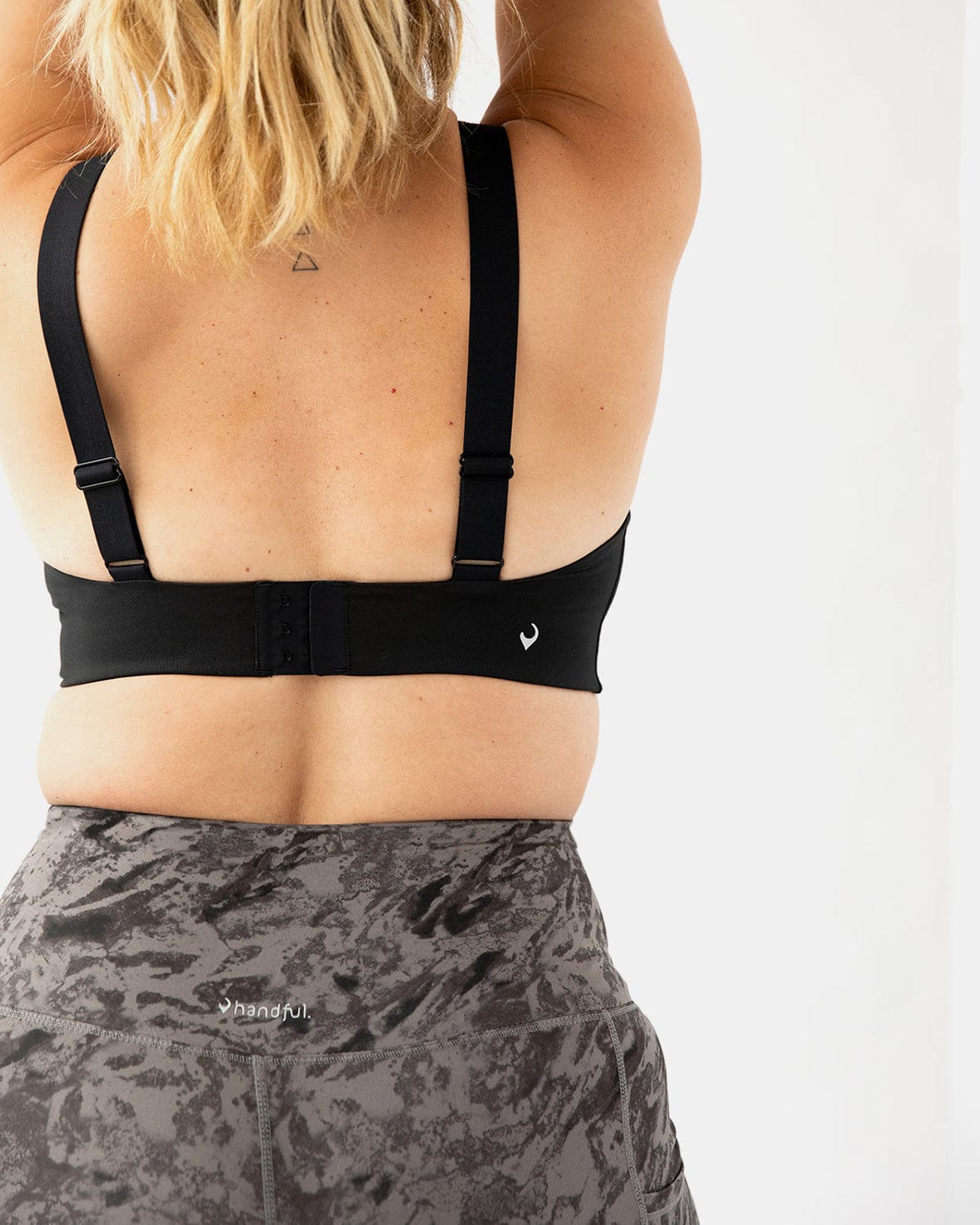 Handful Off The Hook Bra – Booya Black | Handful | Evolve Fit Wear