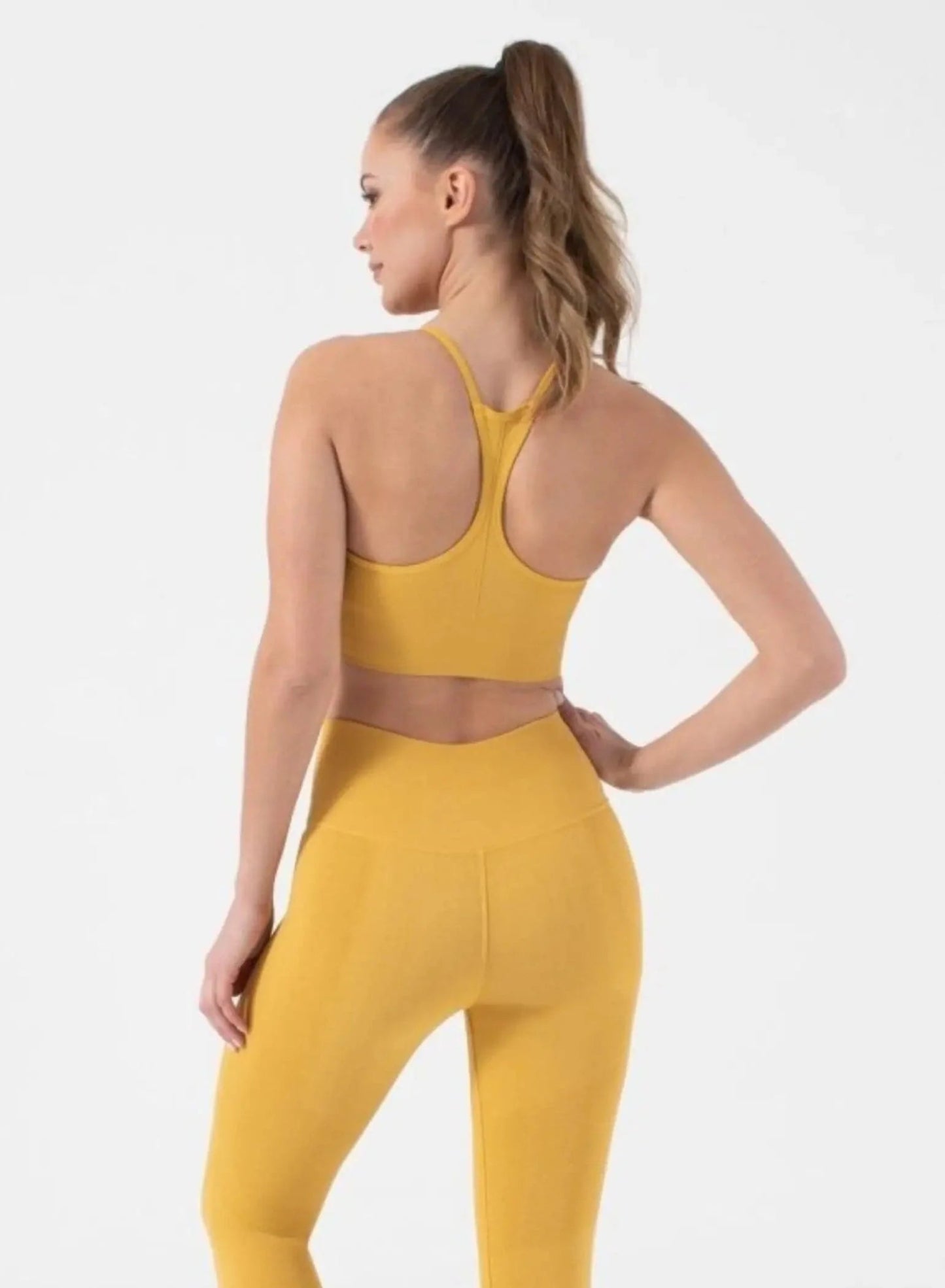 One By One Bra - V - Neck Seamless Sports Bra with Removable Cups | NUX | Evolve Fit Wear
