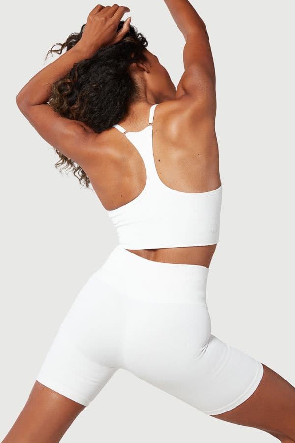 One By One Bra - V - Neck Seamless Sports Bra with Removable Cups | NUX | Evolve Fit Wear
