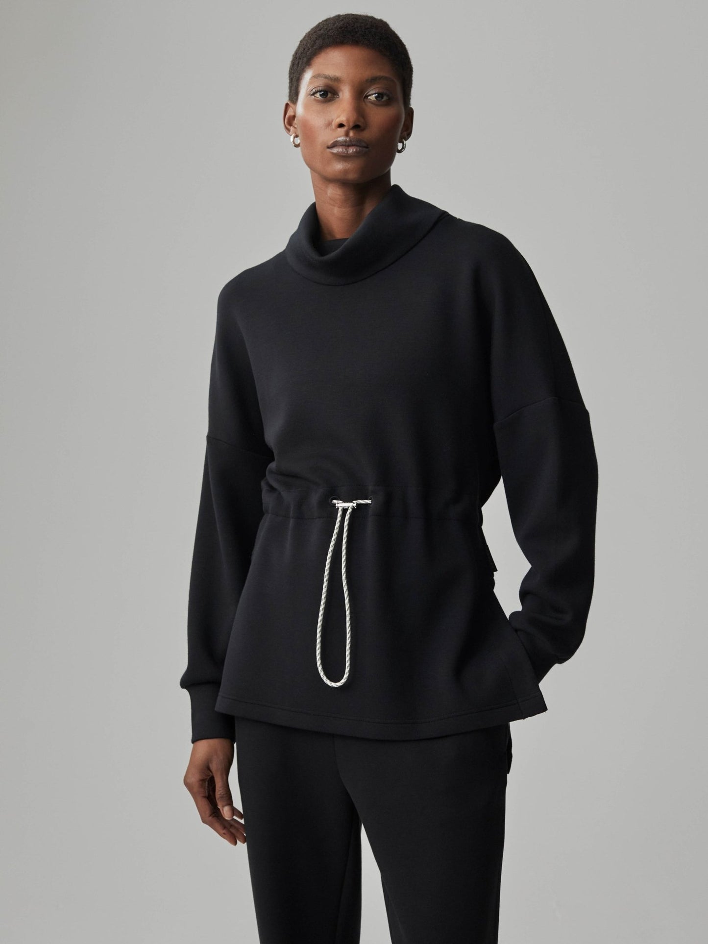Varley Freya Sweatshirt – Black | Varley | Evolve Fit Wear