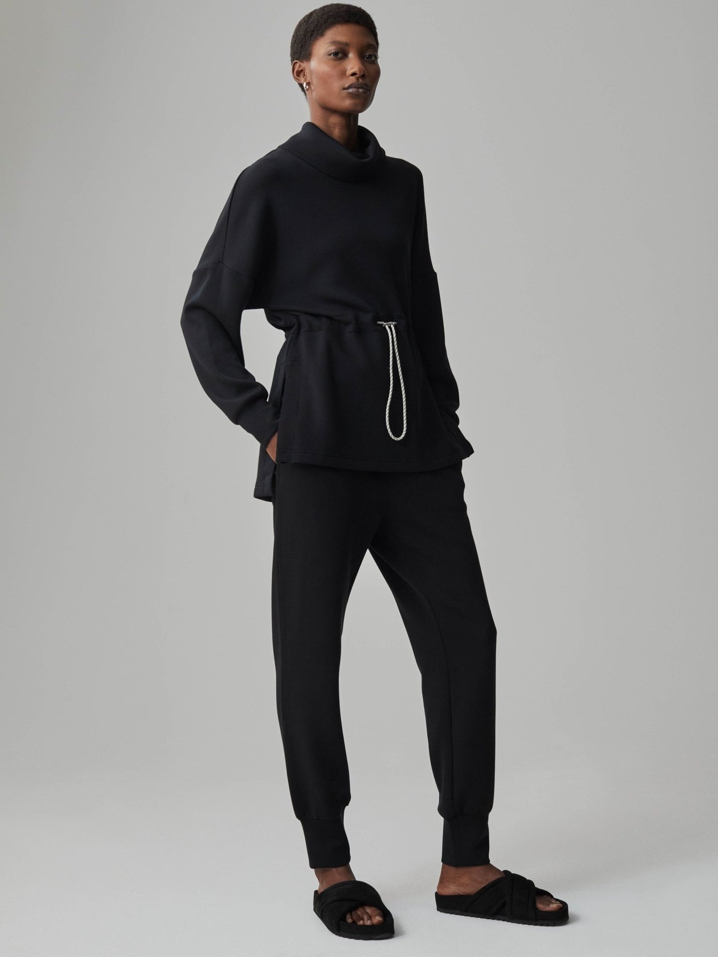 Varley Freya Sweatshirt – Black | Varley | Evolve Fit Wear