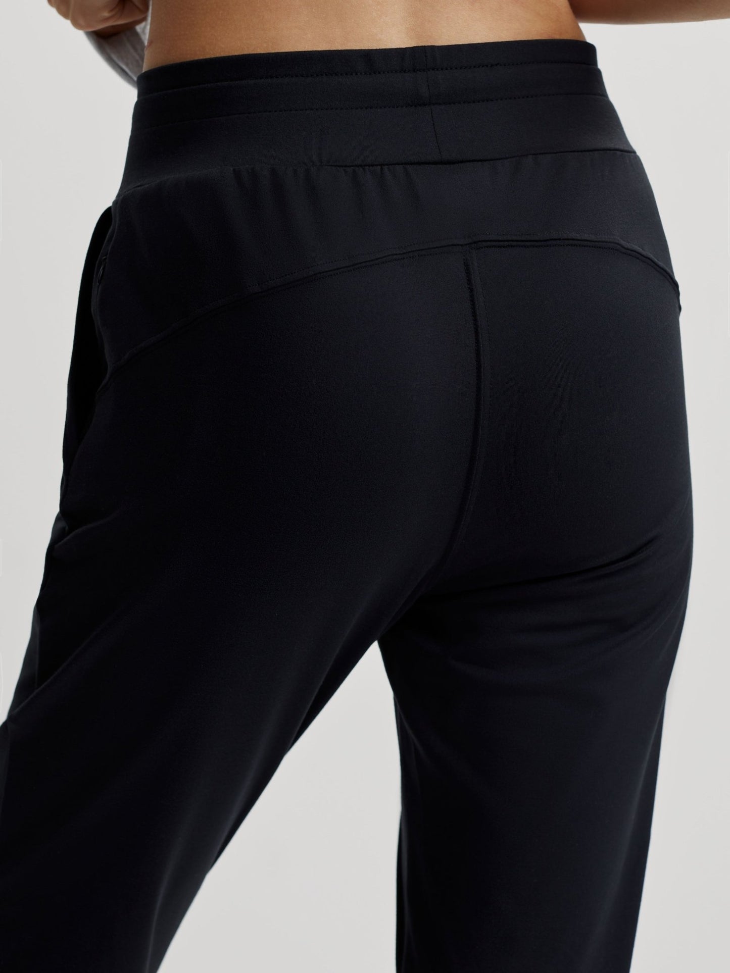 Varley Parkhurst Jogger - Black | Varley | Evolve Fit Wear