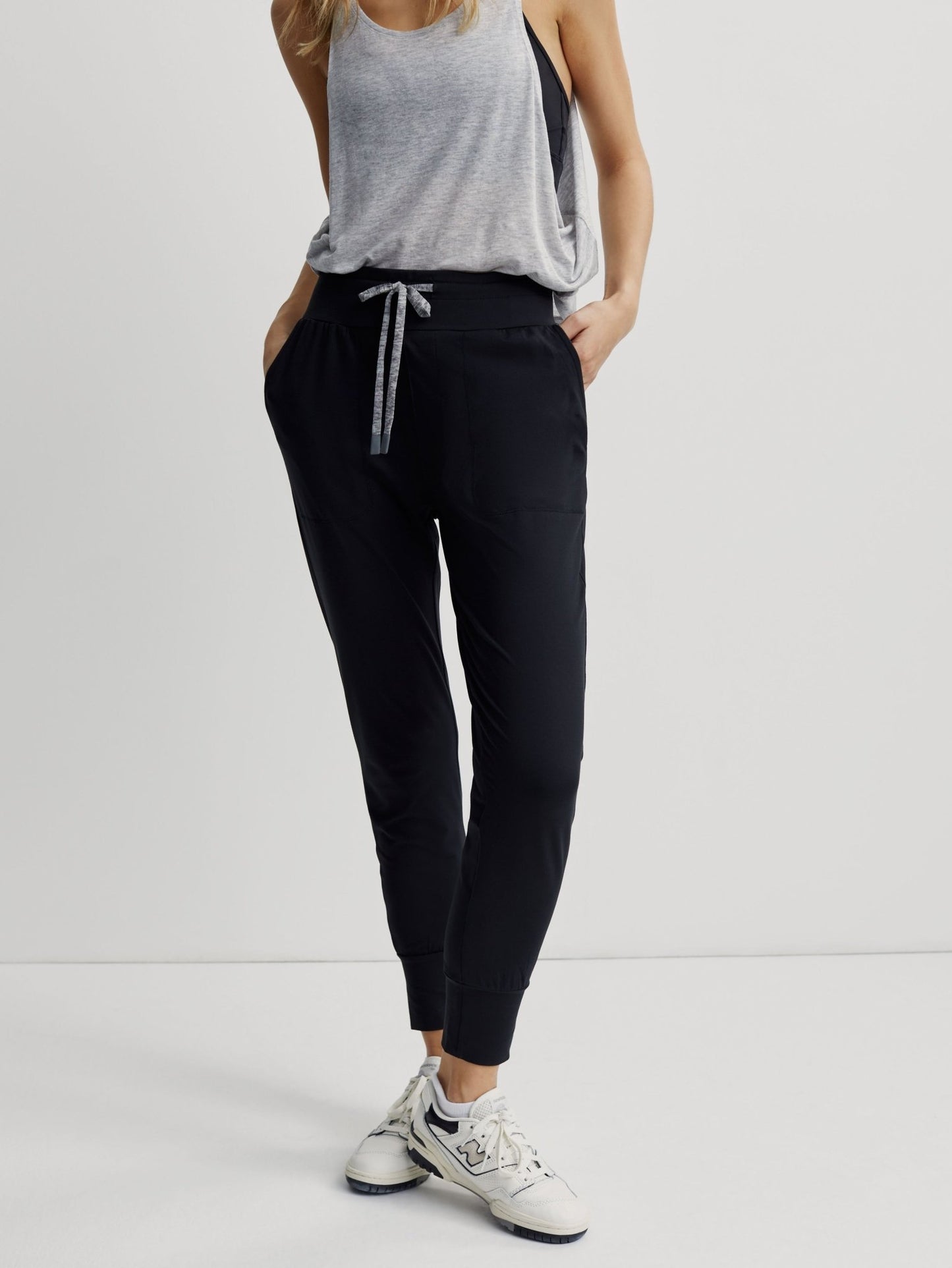 Varley Parkhurst Jogger - Black | Varley | Evolve Fit Wear