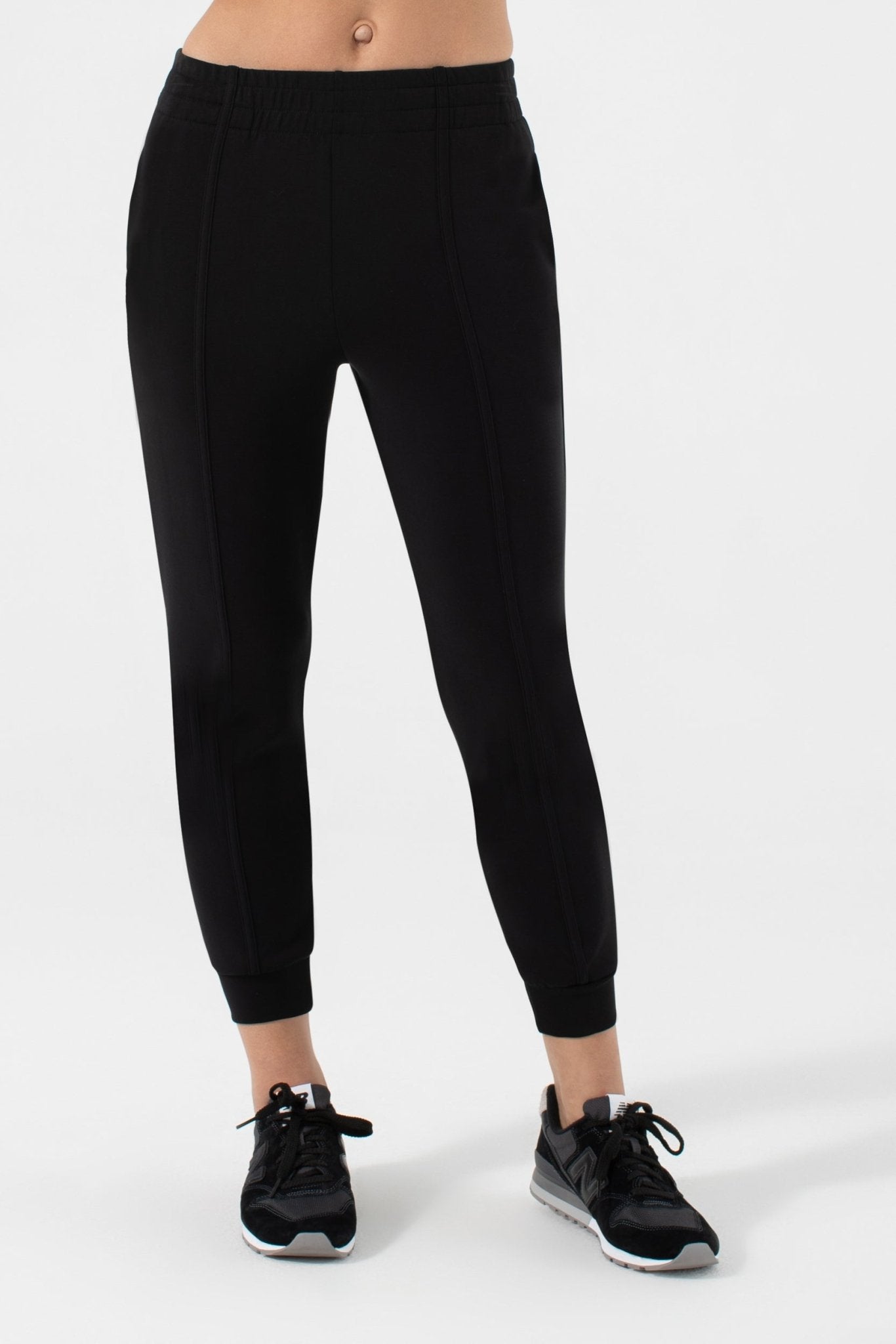 Yuki Sleek Fabric Joggers | NUX | Evolve Fit Wear