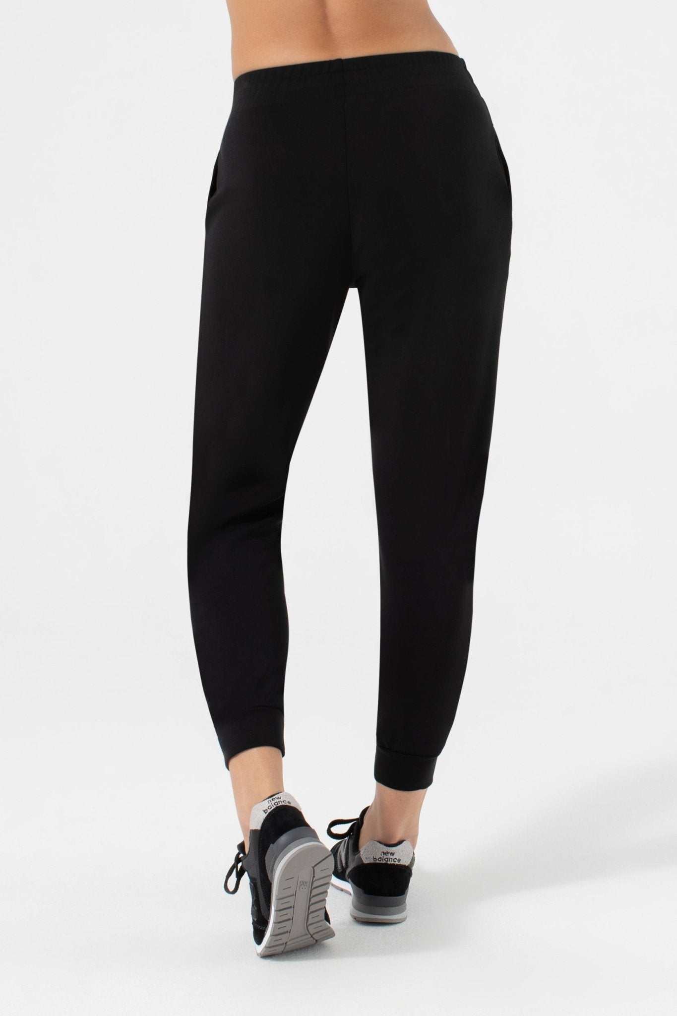 Yuki Sleek Fabric Joggers | NUX | Evolve Fit Wear