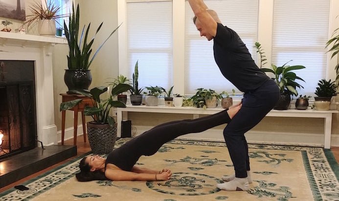 Top 12 Yoga Poses For Two People and Couples - Evolve Fit Wear