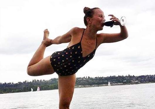 Yogi Spotlight: Chelsii C - Evolve Fit Wear