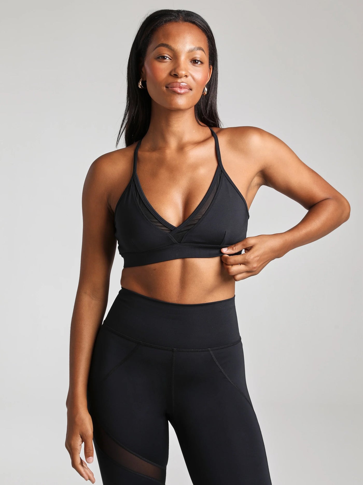 V-Neck Mesh Panel Bra - Black