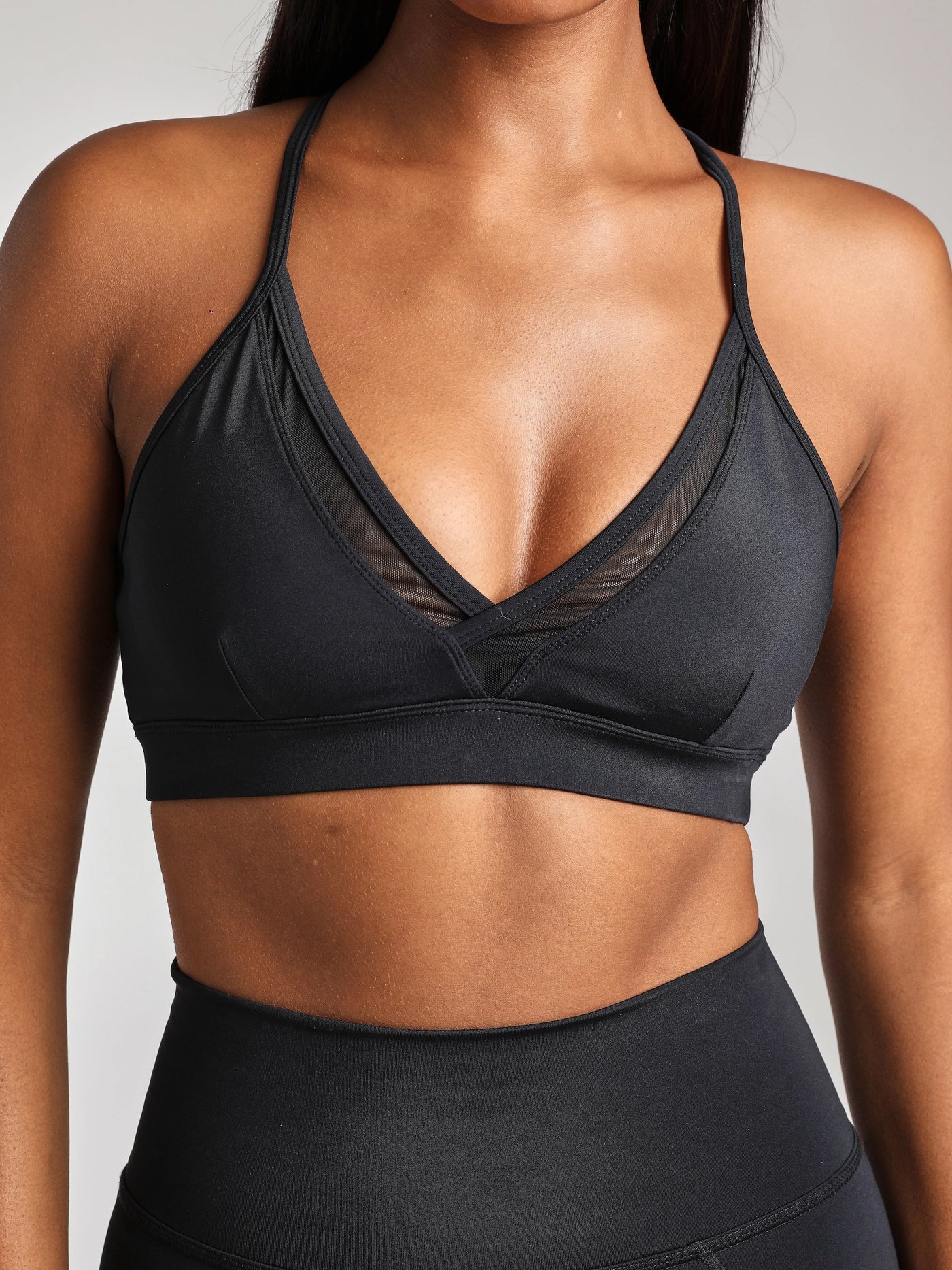 V-Neck Mesh Panel Bra - Black