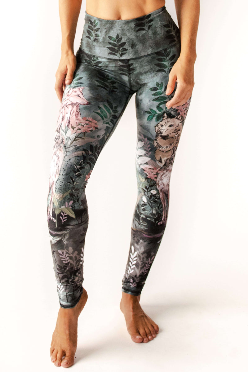 La Loba Printed Yoga Leggings front