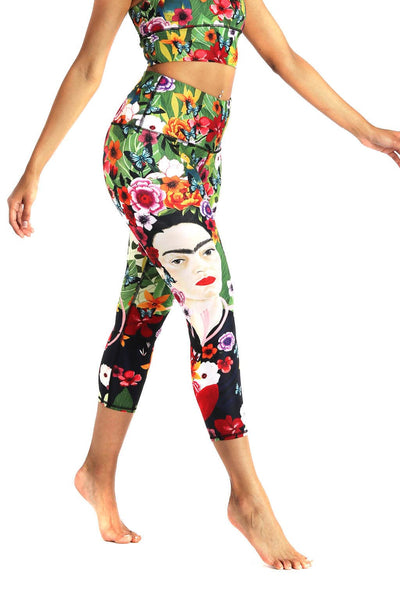 Kahlo Printed Yoga Crops Side