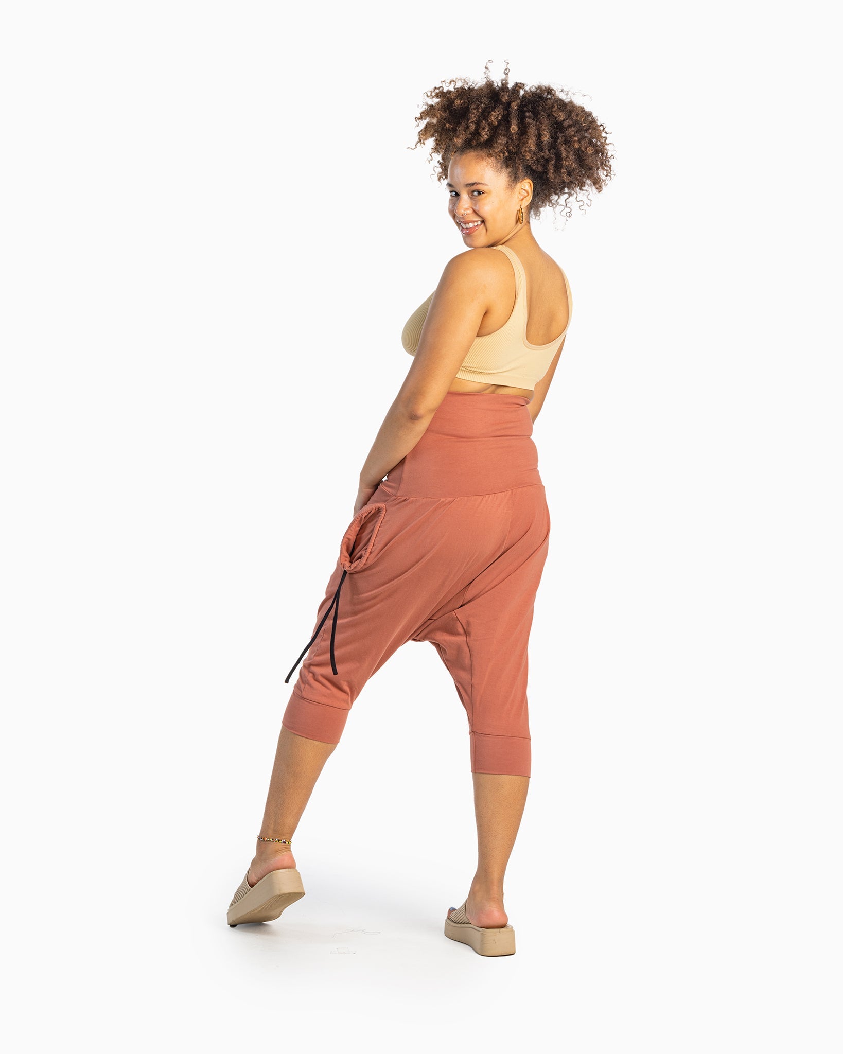 Yala Capri | Buddha Pants | Evolve Fit Wear