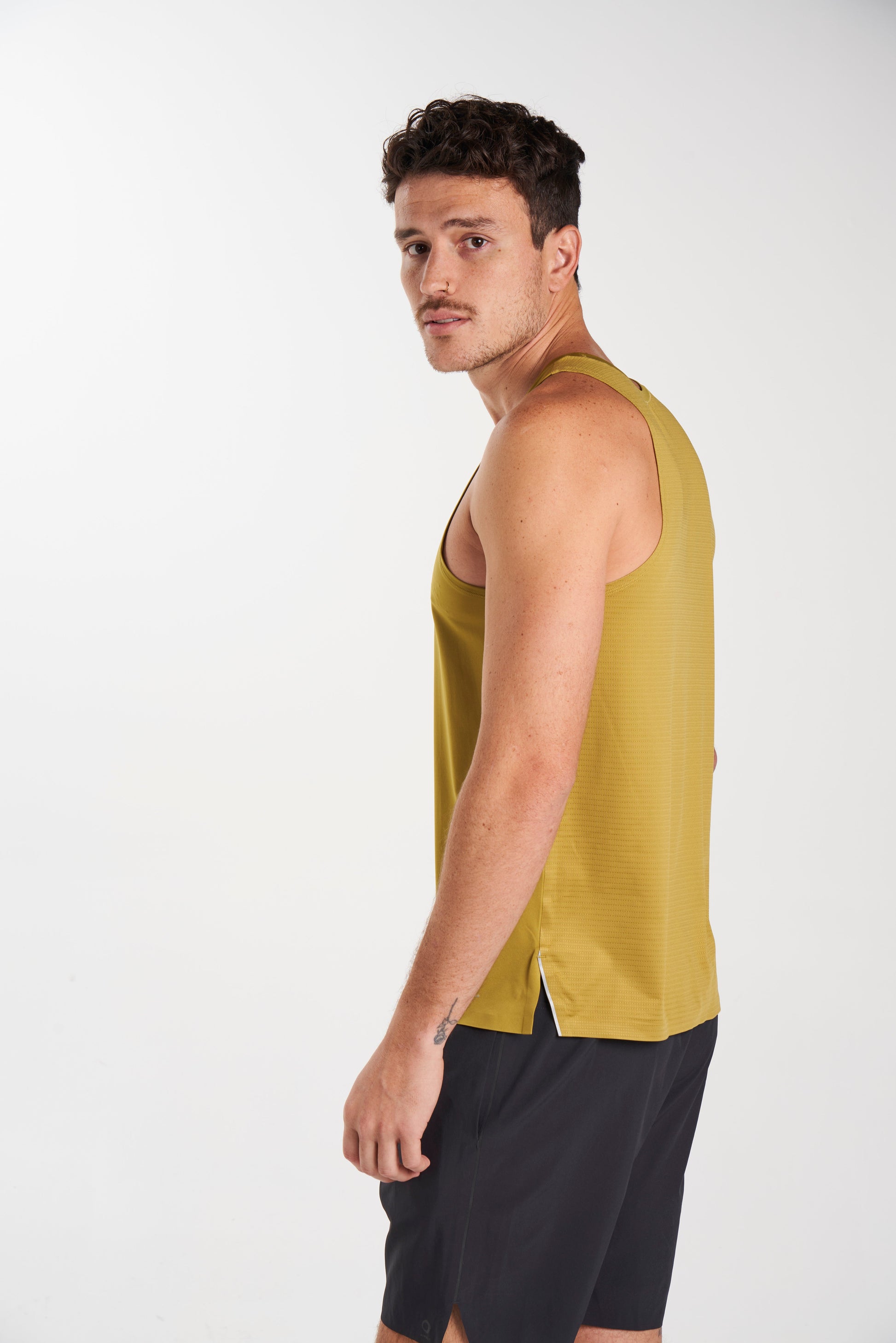 ALRN TECH SINGLET | ALWRLD | Evolve Fit Wear