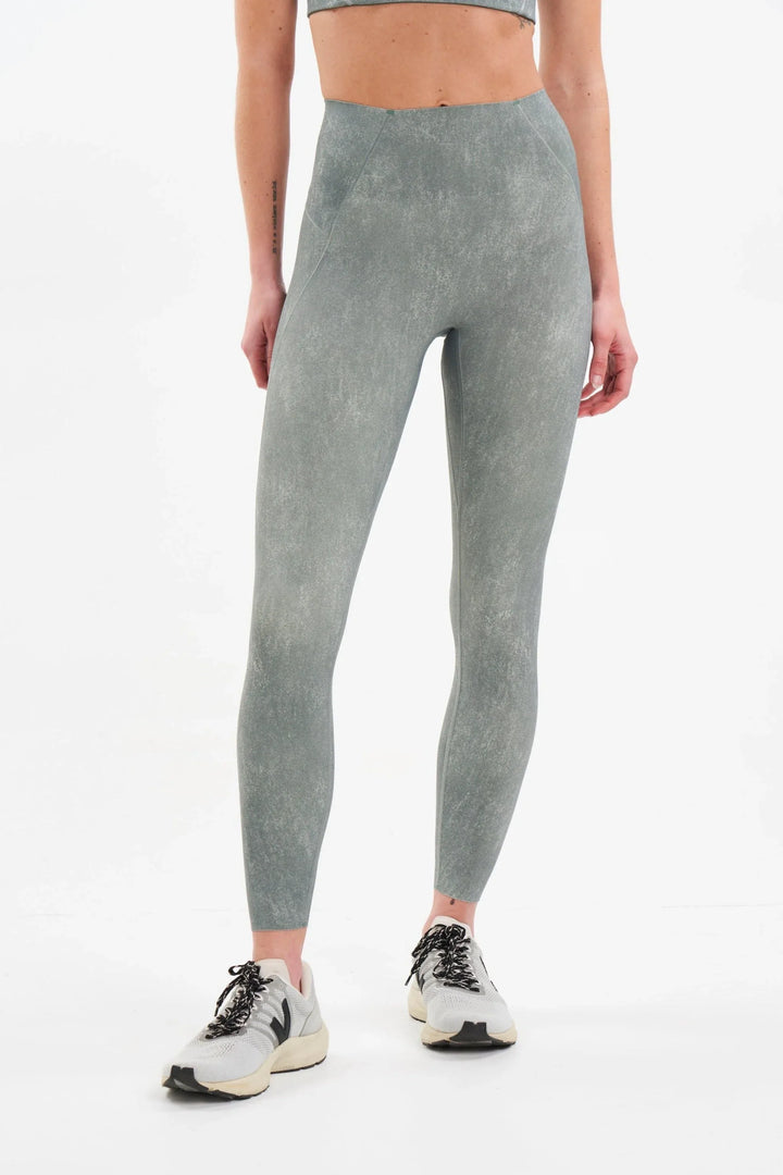 ALWW012207WTDFERN_01_1 - Evolve Fit Wear - ALWW012207WTDFERN_01_1