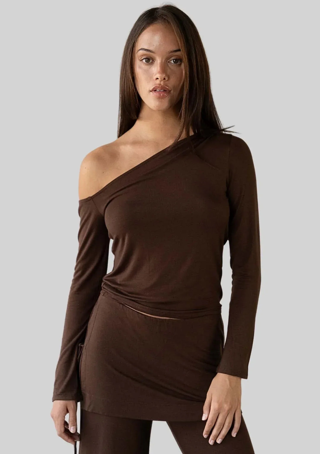 ARIAESFront1 - Evolve Fit Wear - ARIAESFront1