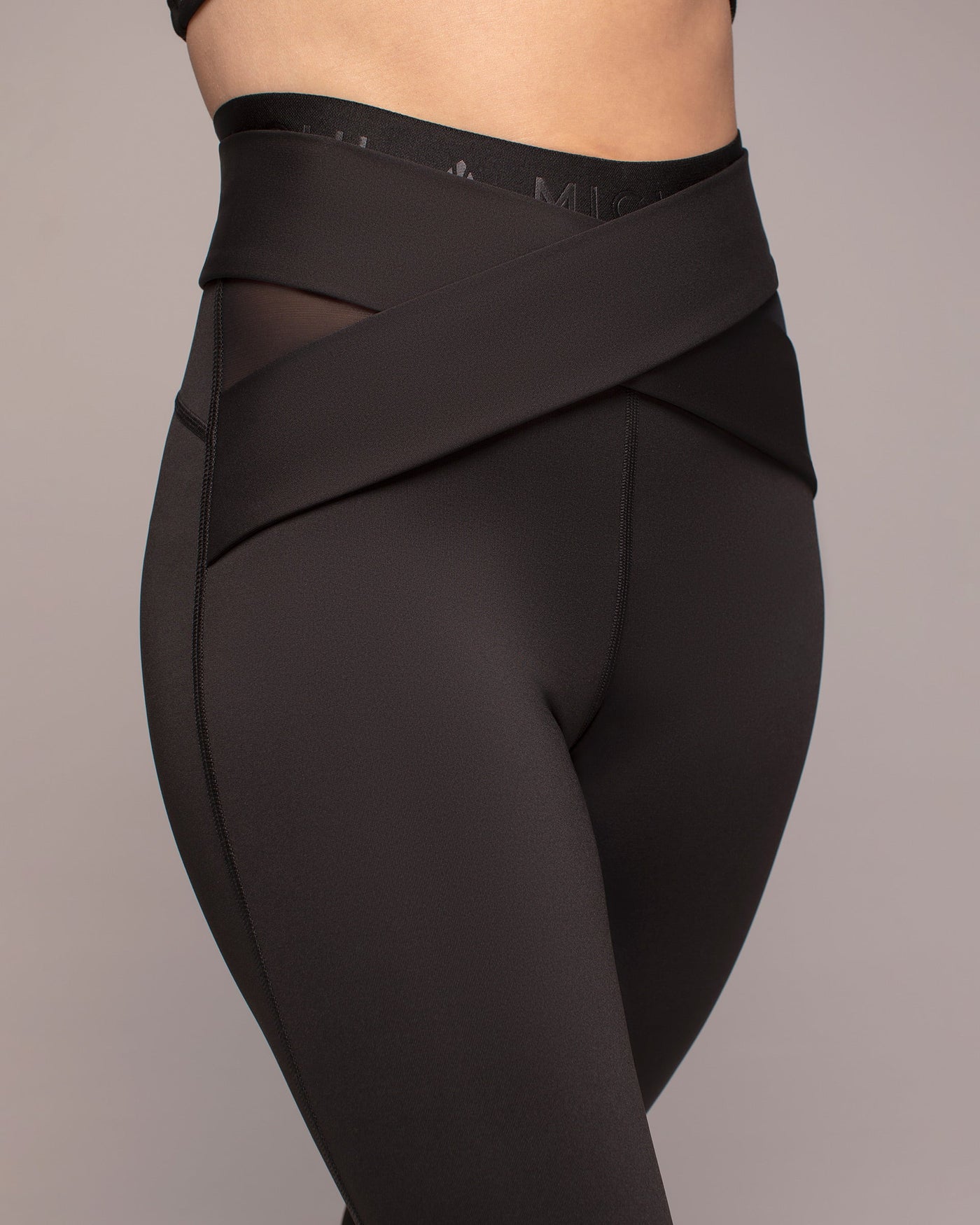 Ascent Wrap Legging - Black