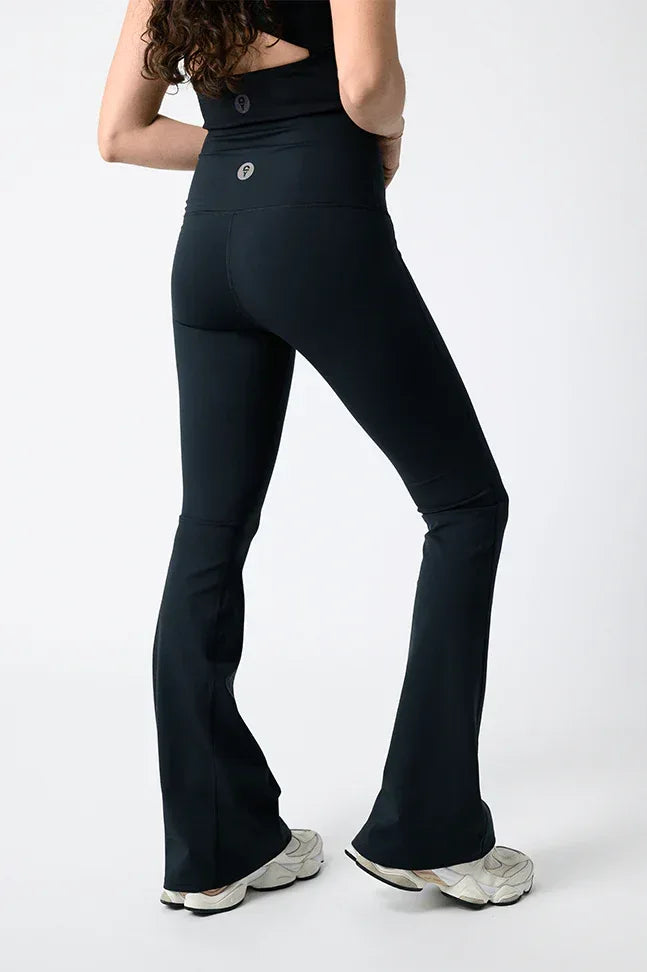Anywhere_Flare_-_Jet_Black_back - Evolve Fit Wear - Anywhere_Flare_-_Jet_Black_back