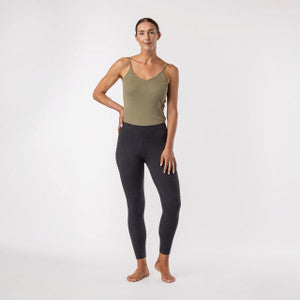 Blackout Ankle Legging