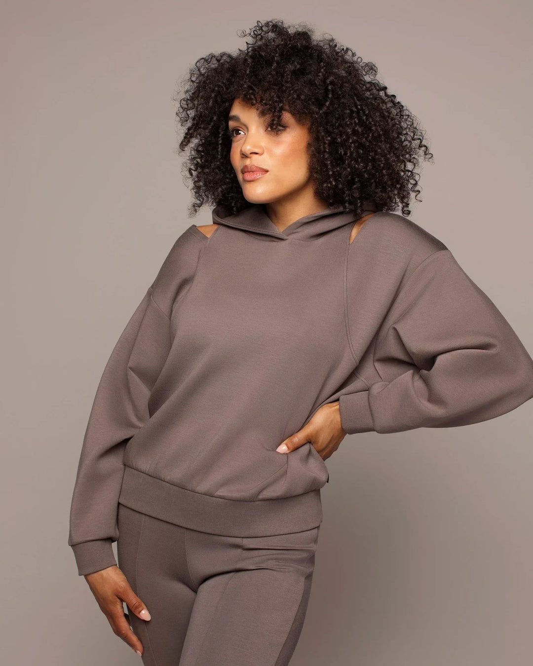 CARVE_HOODIE_DEEP_TAUPE_2_167d814d-5578-4719-91a1-3f7b49e86251 - Evolve Fit Wear - CARVE_HOODIE_DEEP_TAUPE_2_167d814d-5578-4719-91a1-3f7b49e86251