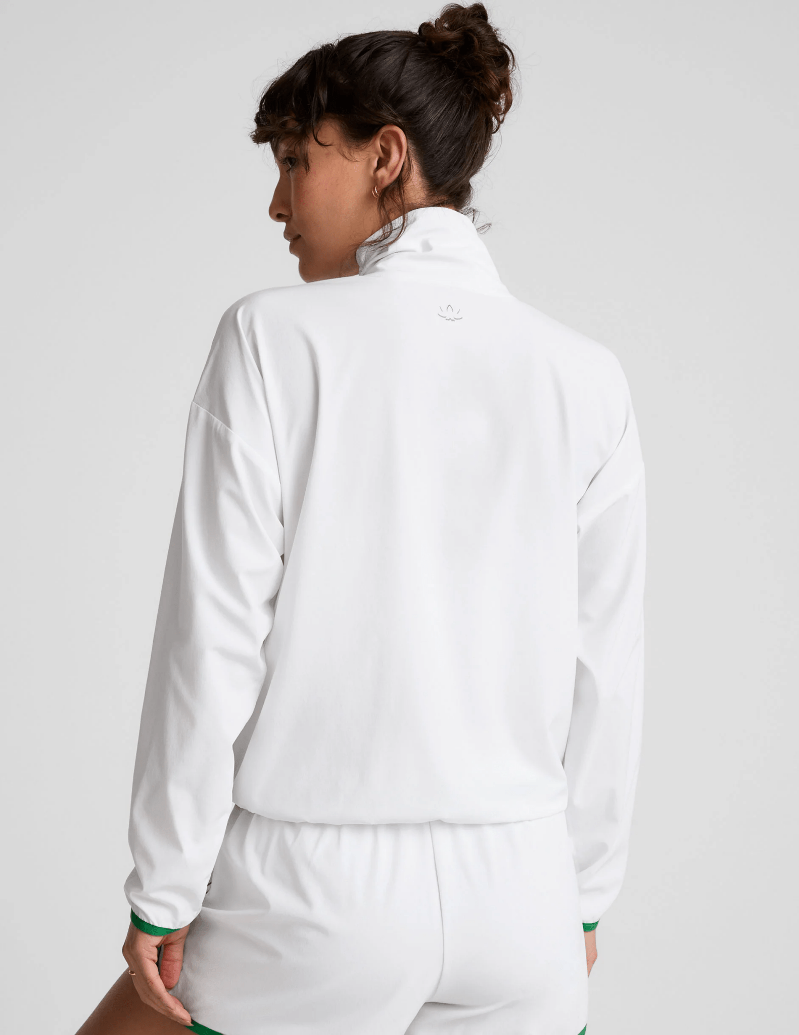 Course Contrast Half Zip Pullover - White/Green | Beyond Yoga | Evolve Fit Wear