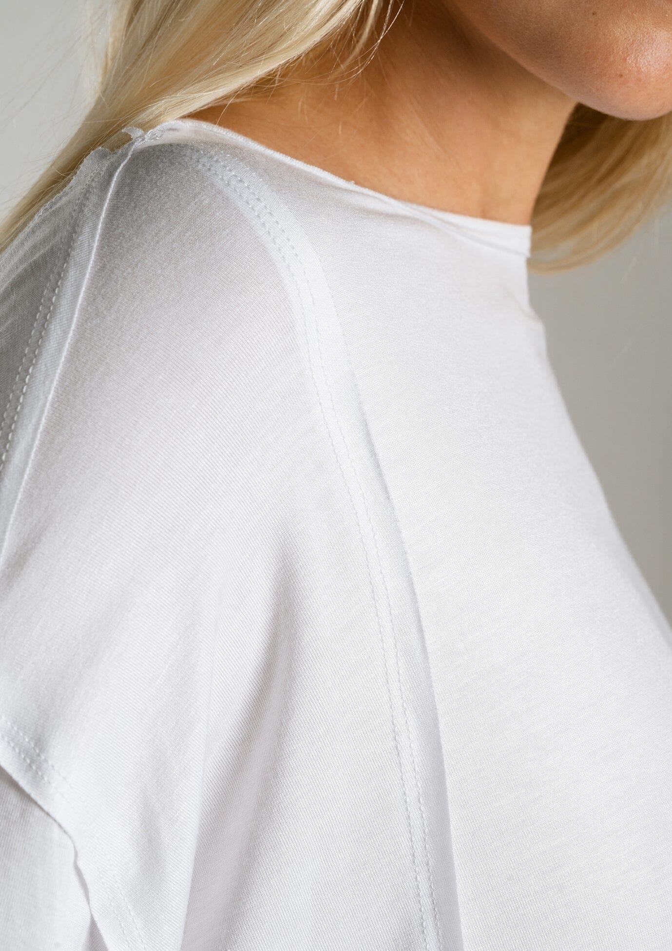 Flow Top - White | Jala | Evolve Fit Wear