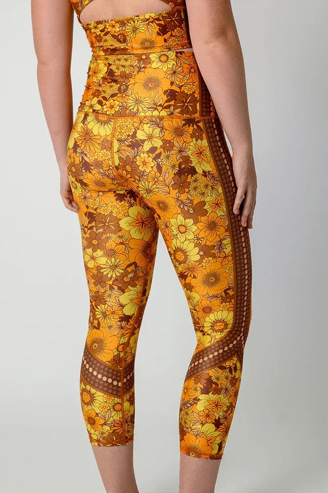 Flower_Power_Printed_Yoga_Crops_back - Evolve Fit Wear - Flower_Power_Printed_Yoga_Crops_back