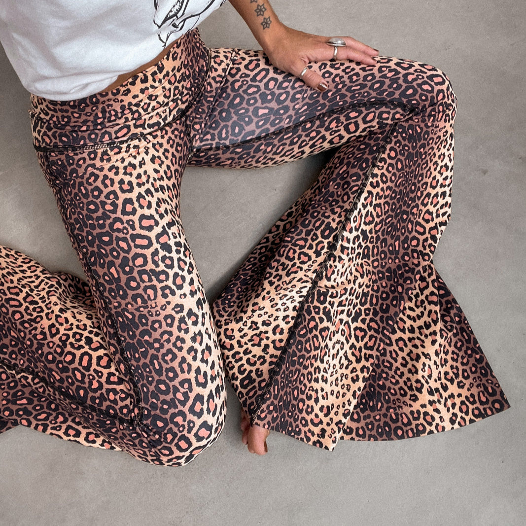 Golden Cat Long Bell Bottom